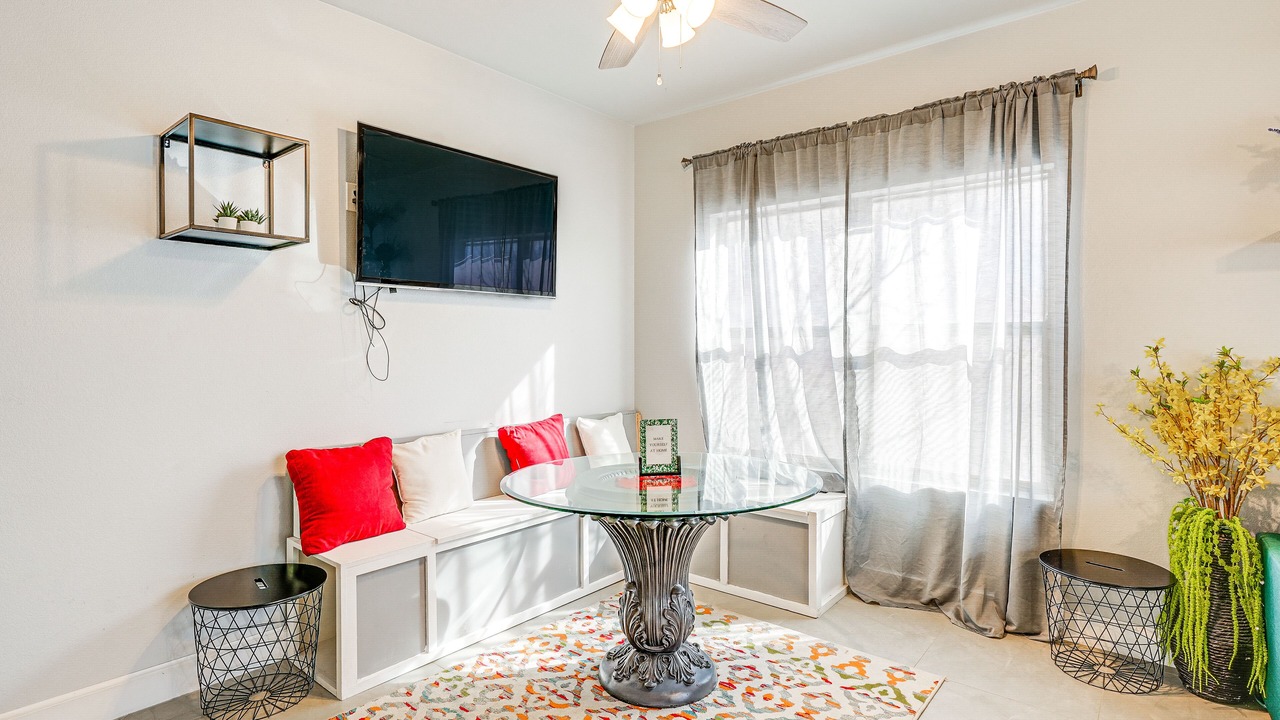 Photo of Livingroom in Alta Vista Estates