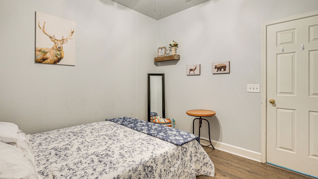 Photo of Bedroom in Alta Vista Estates