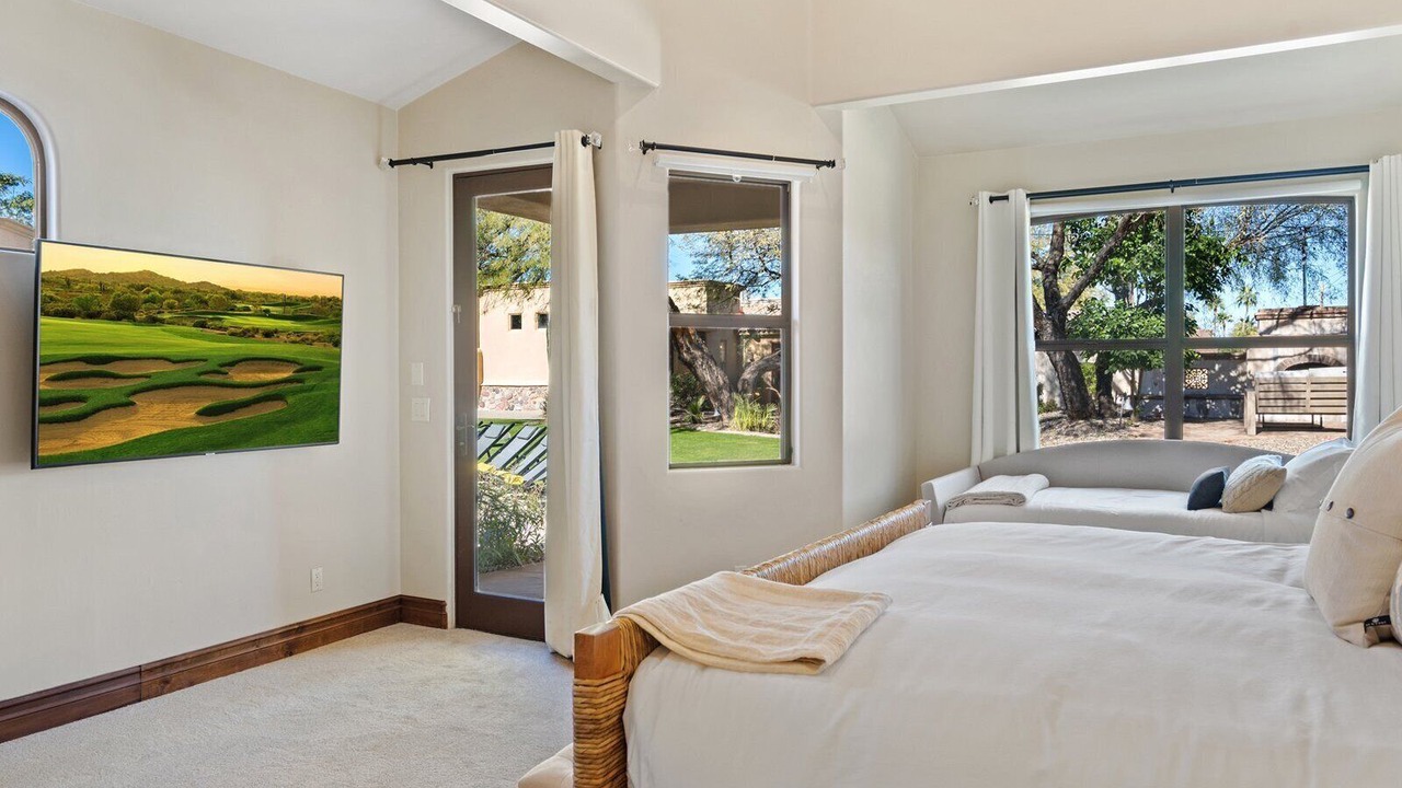 Photo of Bathroom in Sunburst Farms East