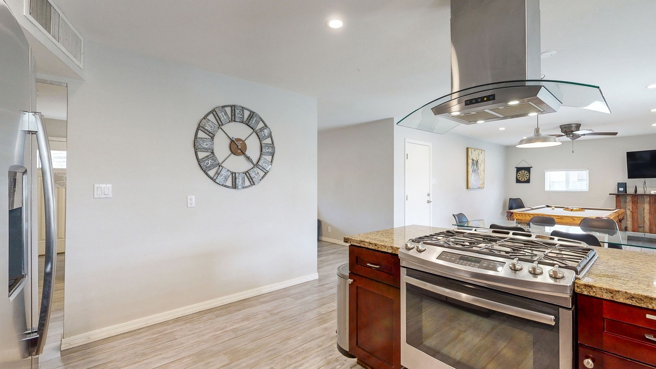 Photo of Kitchen in New Papago Parkway