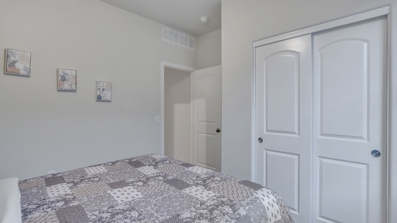 Photo of Bedroom in Magma Ranch