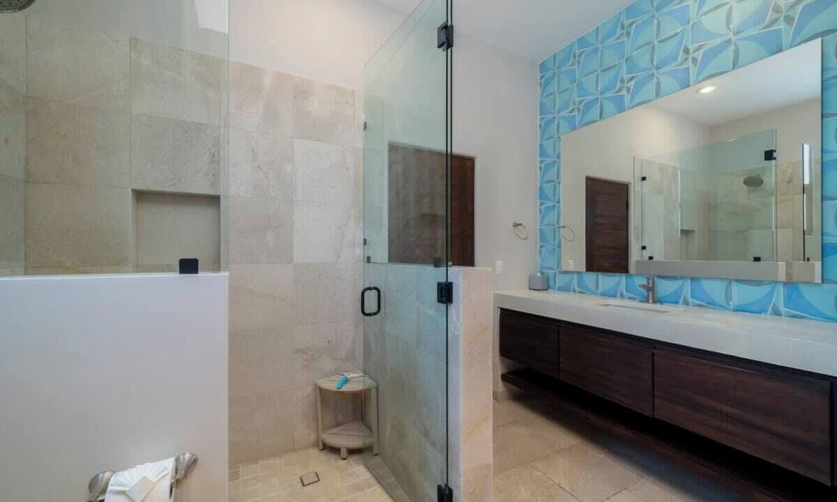 Photo of Bathroom in Zona Hotelera