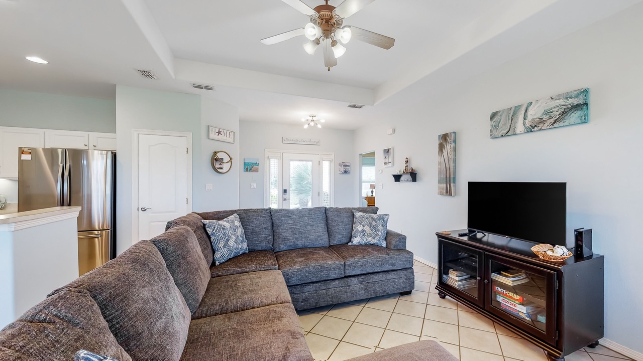 Photo of Livingroom in Laguna Vista