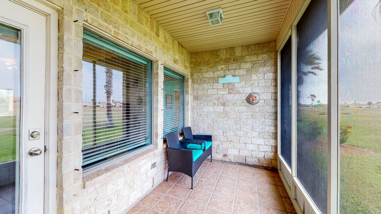 Photo of Patio Balcony in Laguna Vista