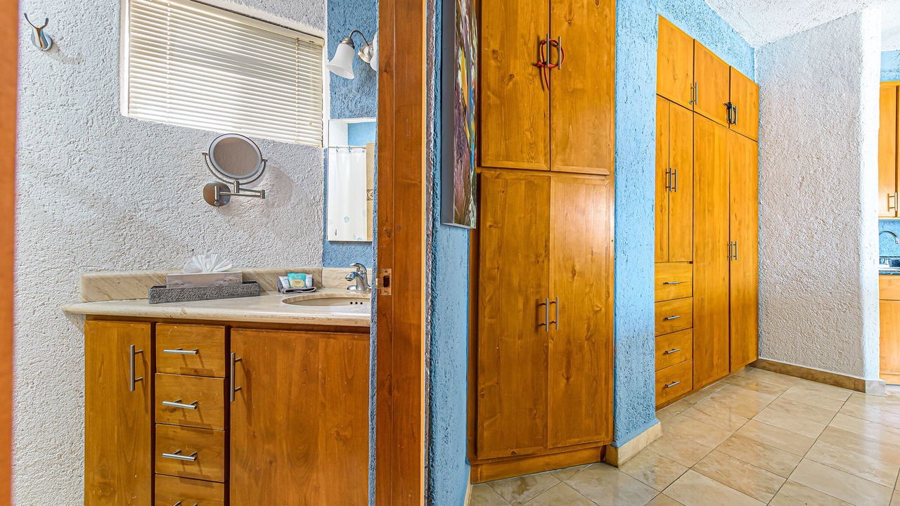 Photo of Bathroom in Marina