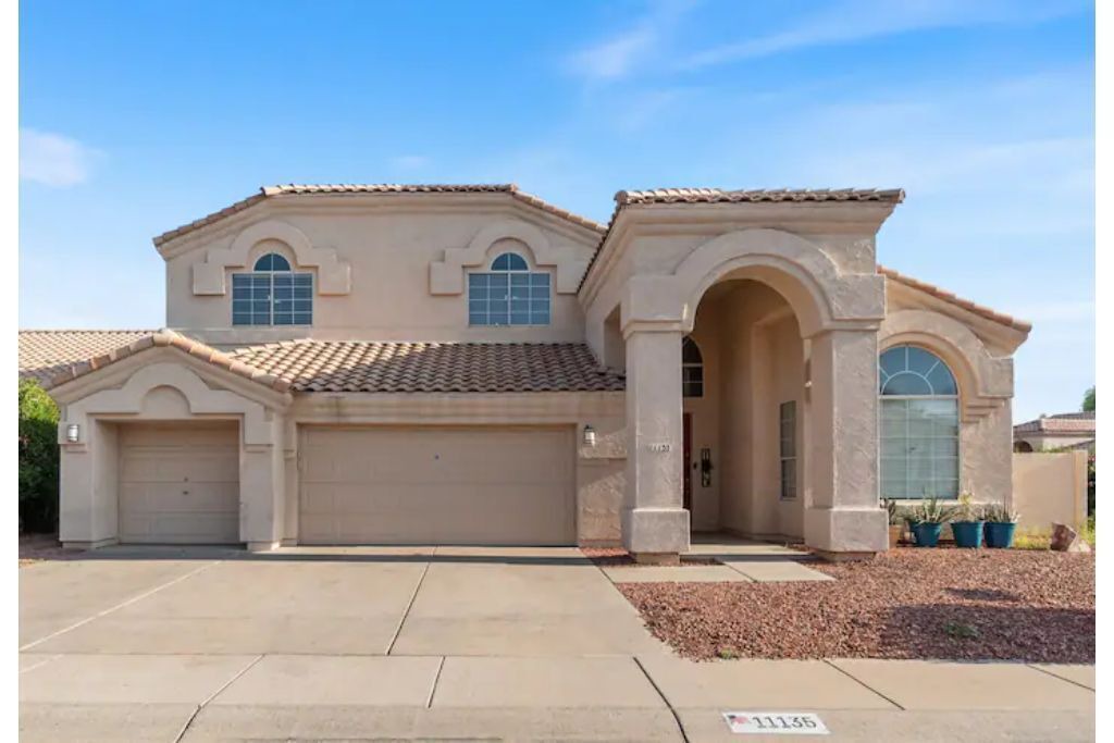 Photo of Outdoor in Garden Lakes