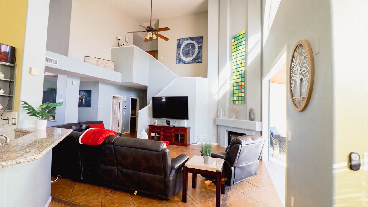 Photo of Livingroom in Garden Lakes