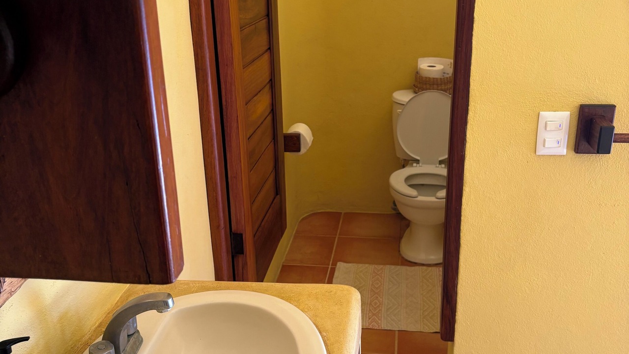 Photo of Bathroom in Saladita