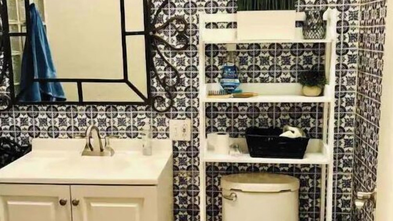 Photo of Bathroom in La Joya
