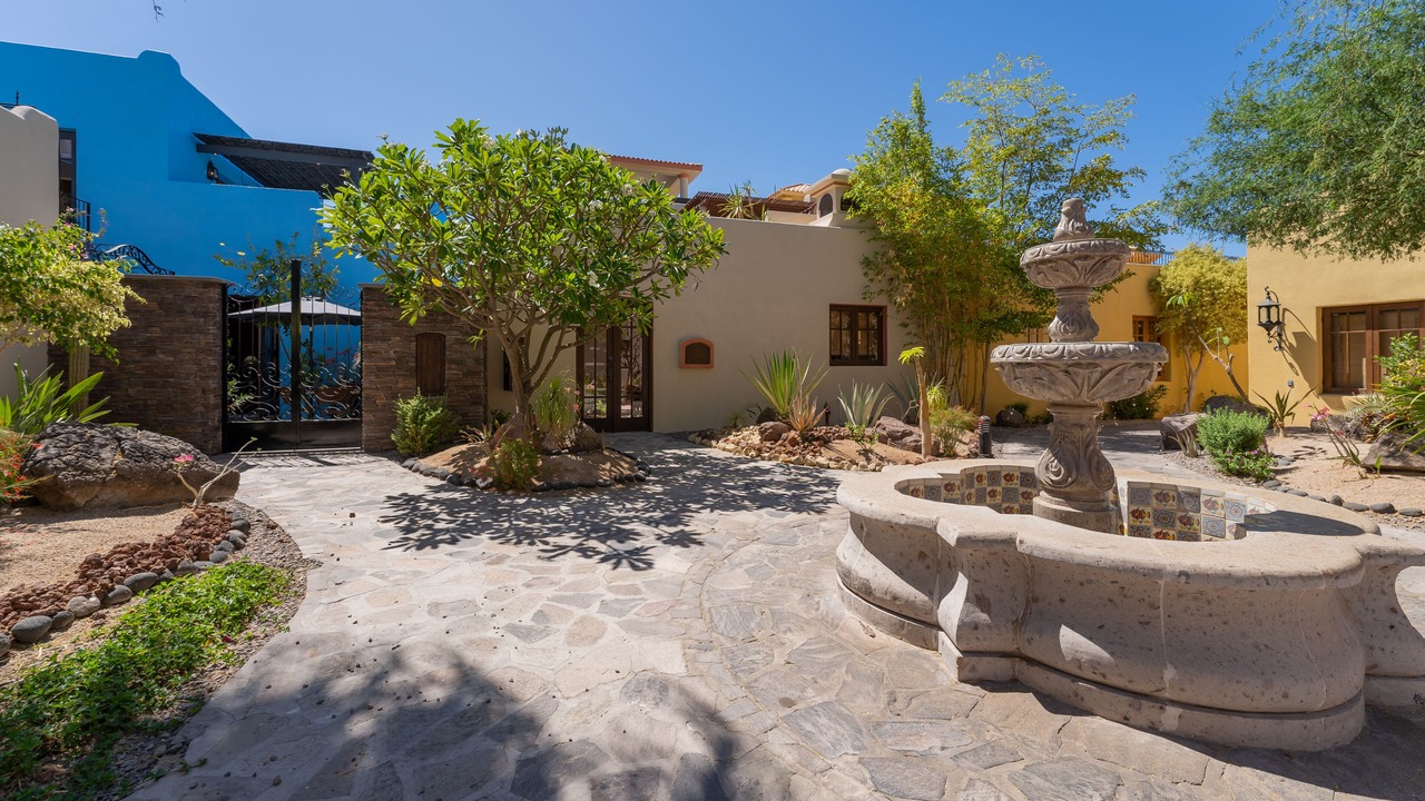 Photo of Outdoor in Nopolo