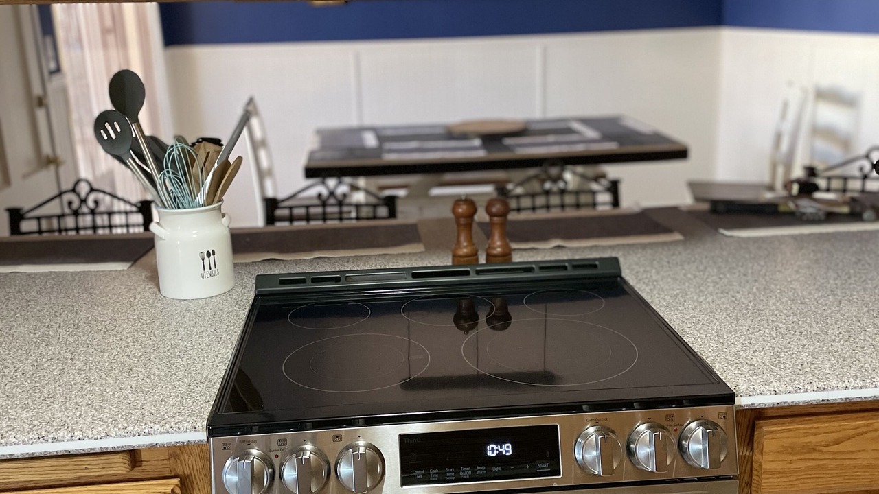 Photo of Kitchen in Yuma Townsite
