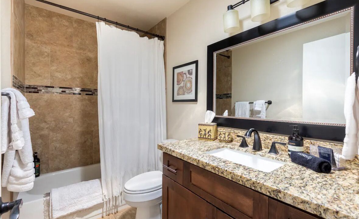 Photo of Bathroom in Glendale