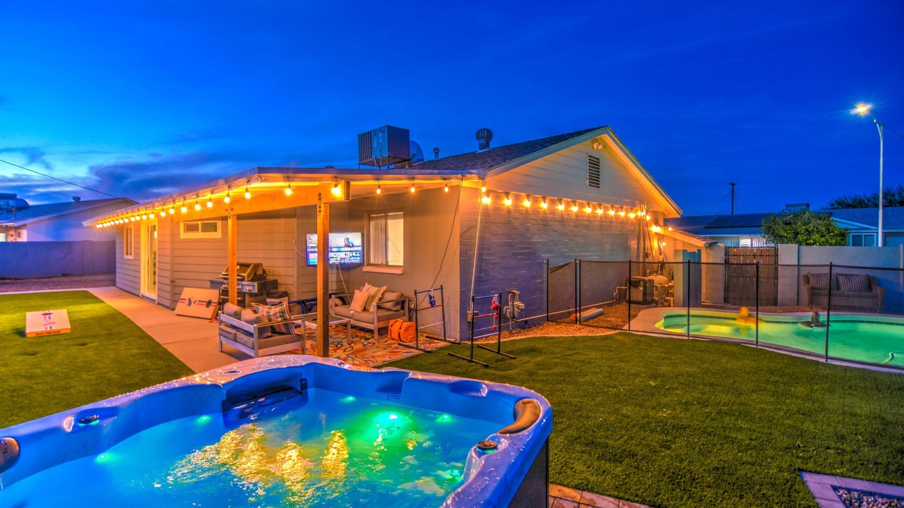 Photo of Outdoor in Cox Heights