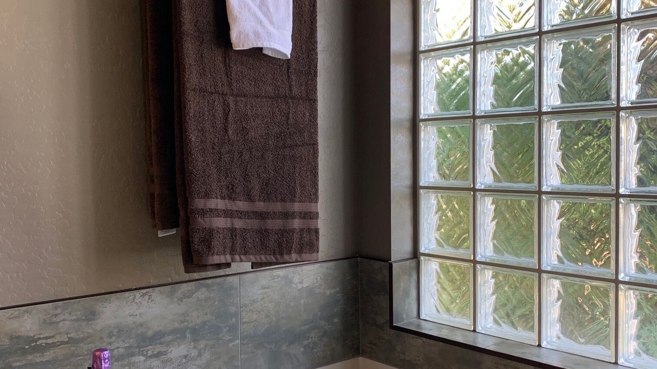 Photo of Bathroom in Litchfield Manor