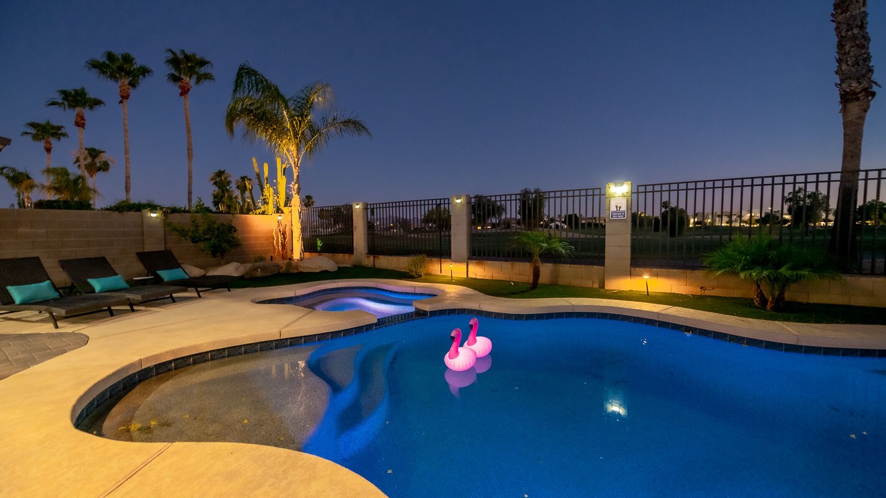 Photo of Outdoor in Palm Valley
