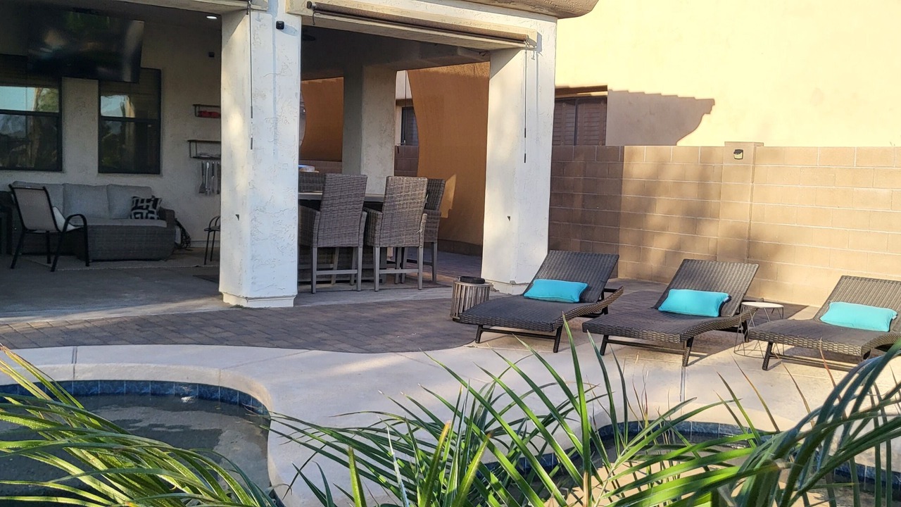 Photo of Patio Balcony in Palm Valley