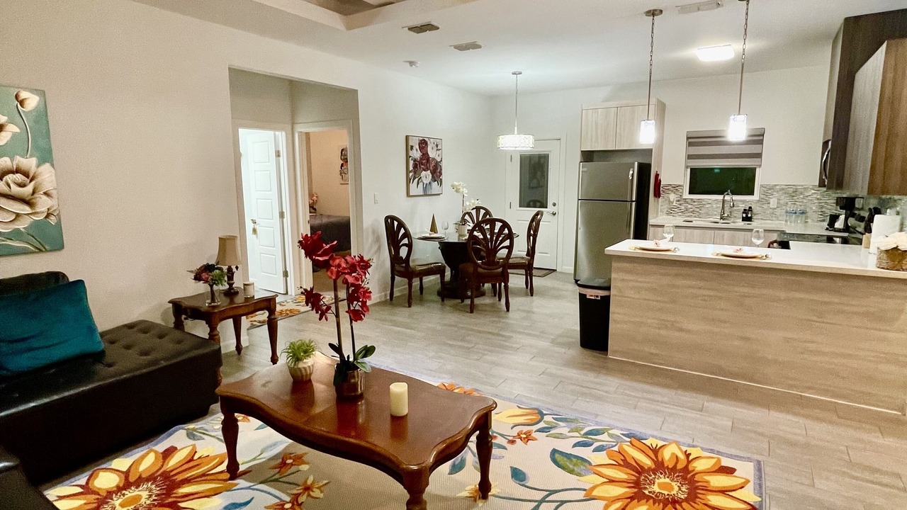 Photo of Livingroom in Pharr
