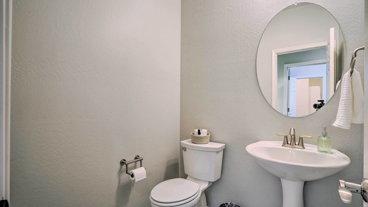 Photo of Bathroom in Surprise Farms