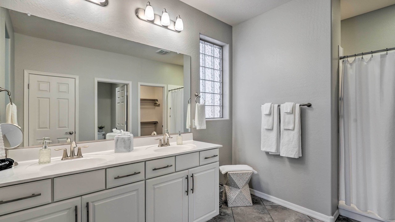 Photo of Bathroom in Surprise Farms