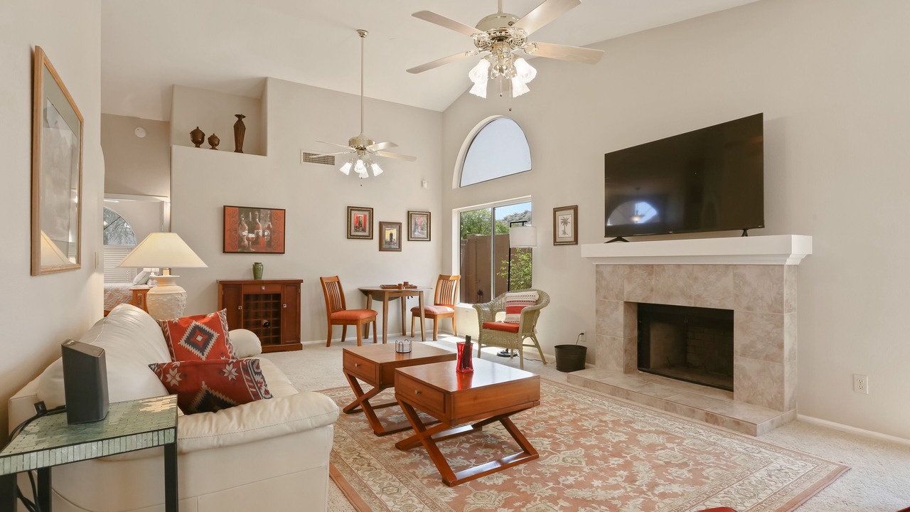 Photo of Livingroom in Estrella Mountain Ranch