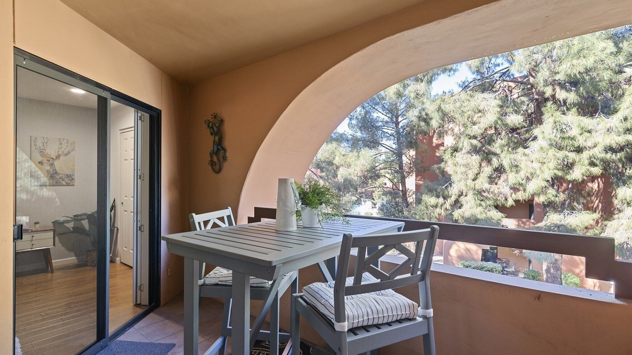 Photo of Outdoor in Paradise Valley Village