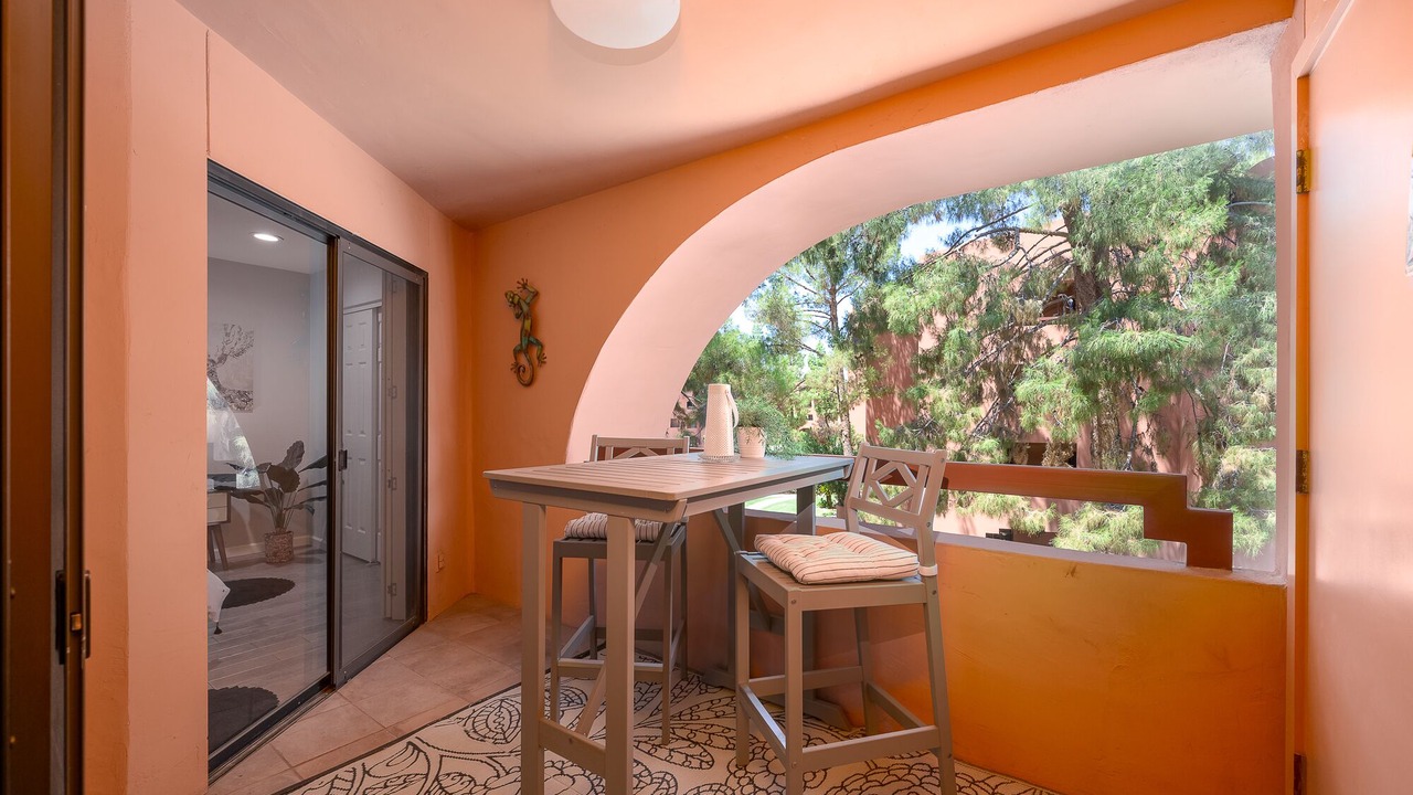 Photo of Outdoor in Paradise Valley Village