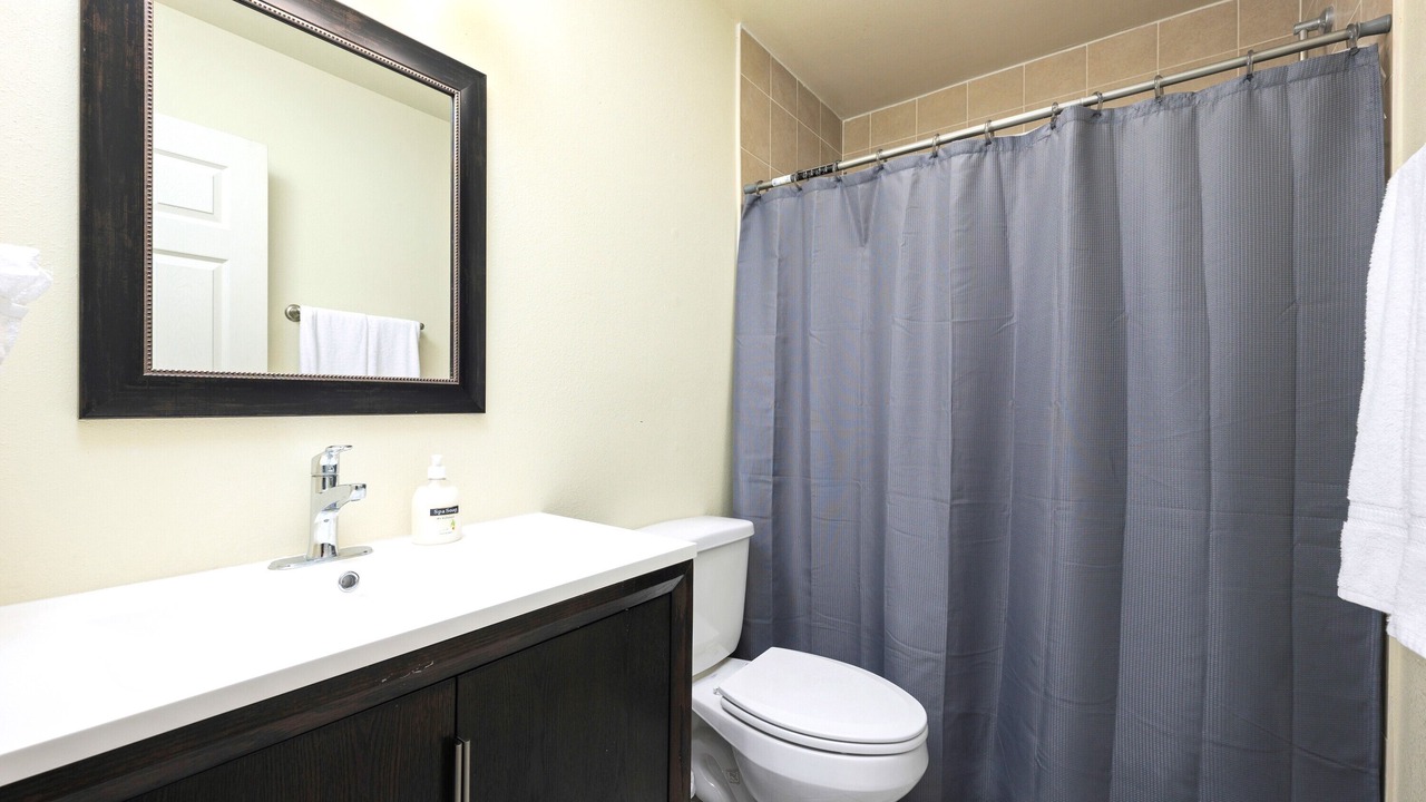 Photo of Bathroom in Brownsville