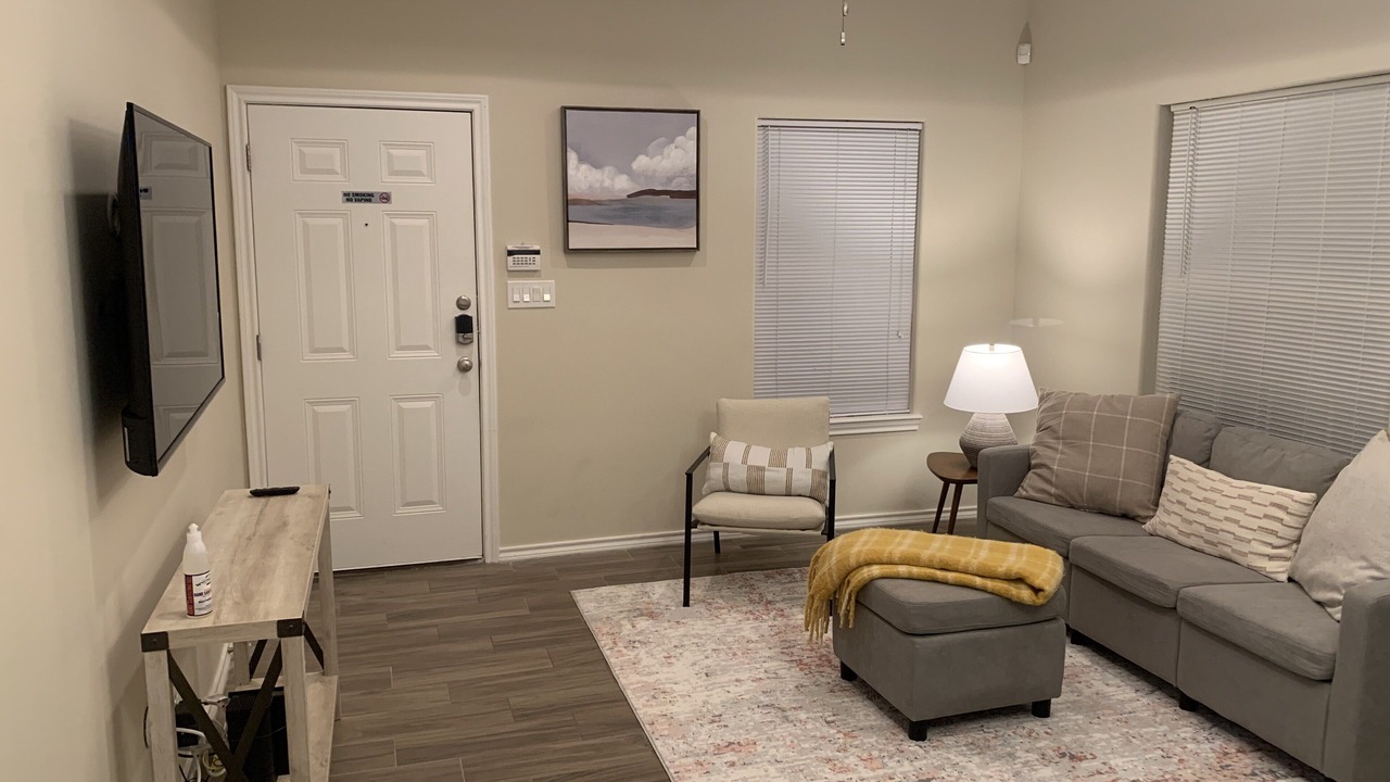 Photo of Livingroom in Edinburg