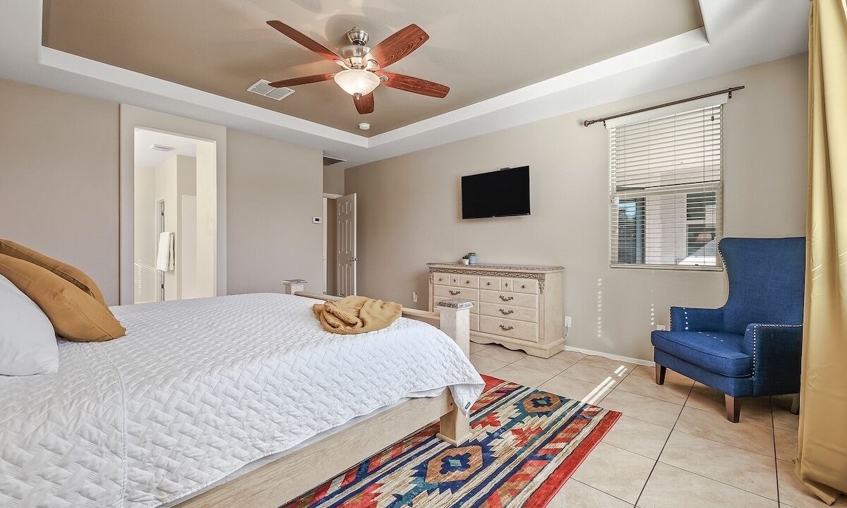 Photo of Bedroom in South Mountain