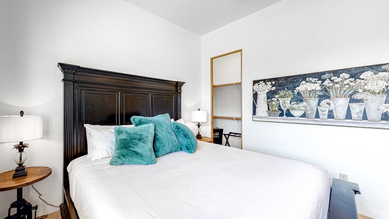 Photo of Bedroom in Dove Mountain