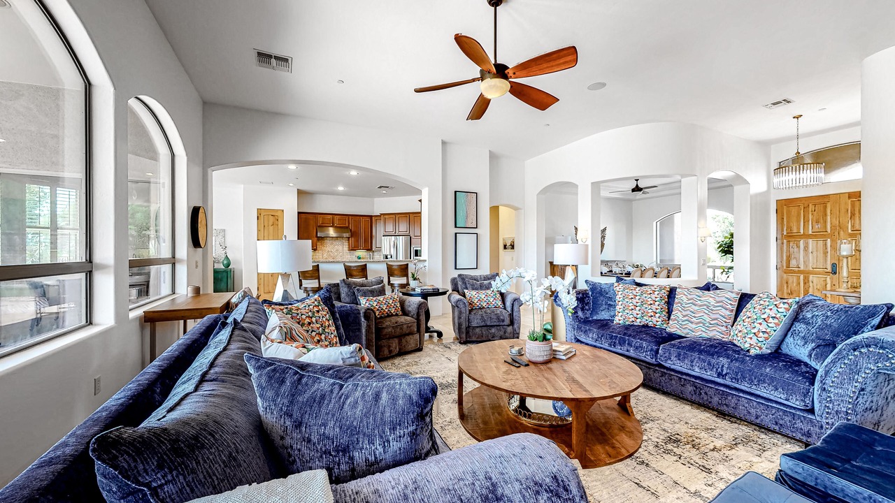 Photo of Livingroom in Dove Mountain