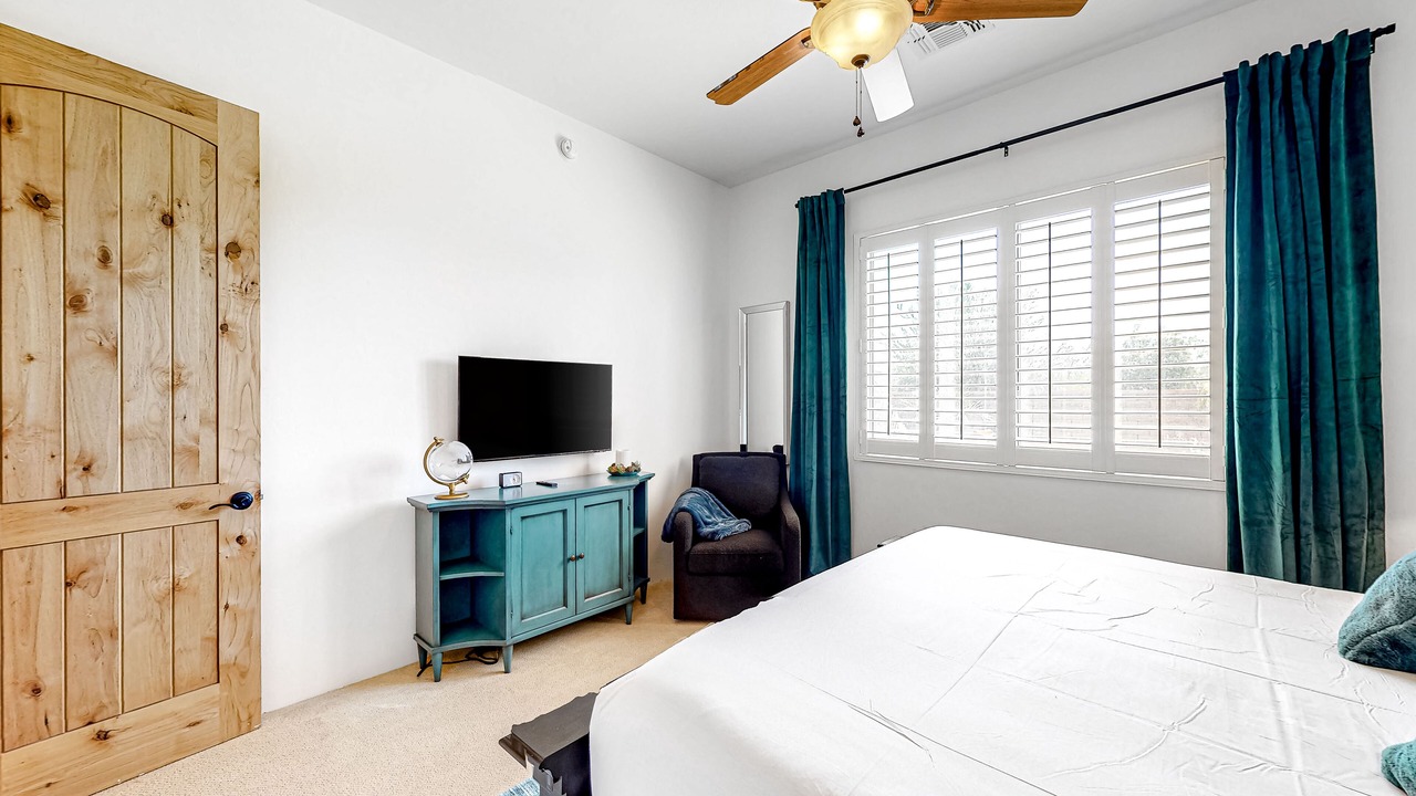 Photo of Bedroom in Dove Mountain