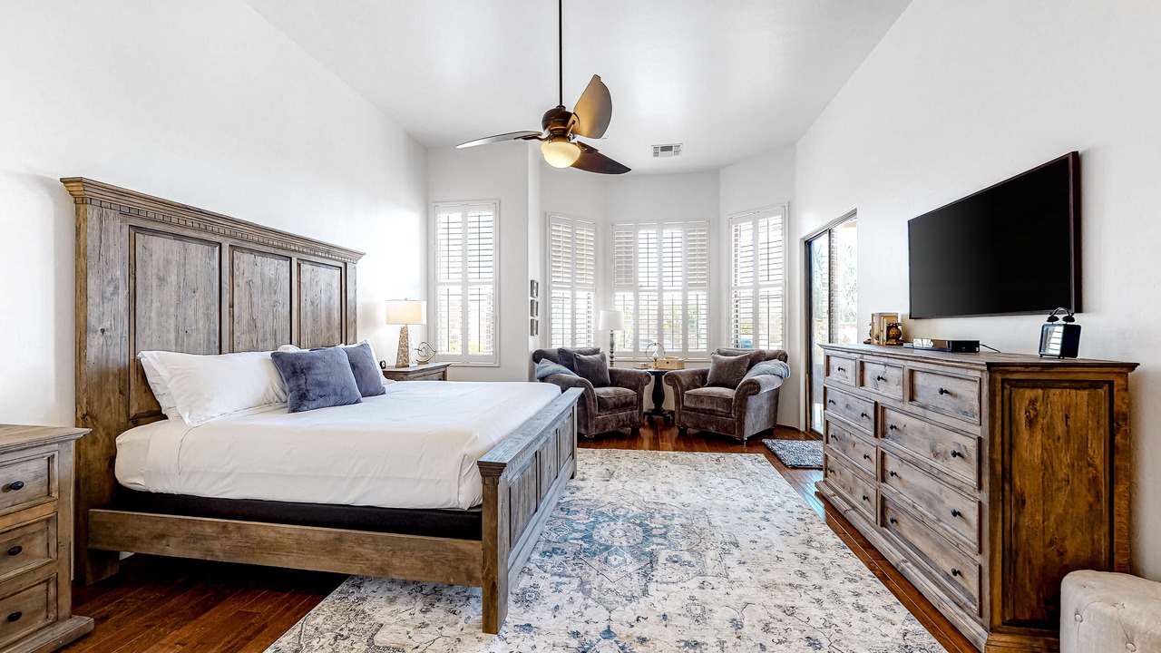 Photo of Bedroom in Dove Mountain
