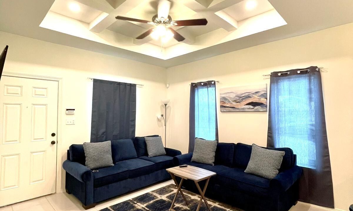 Photo of Livingroom in Edinburg