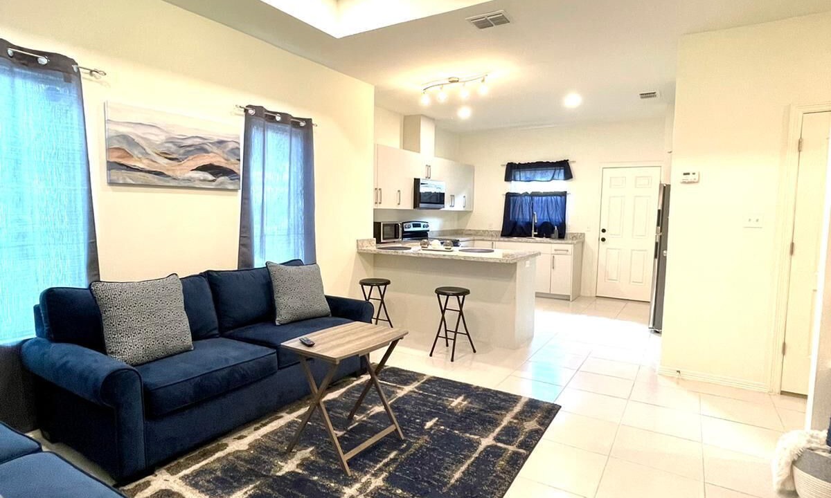 Photo of Livingroom in Edinburg