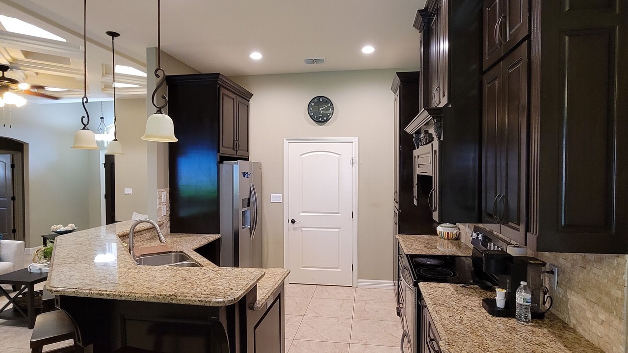 Photo of Kitchen in Edinburg