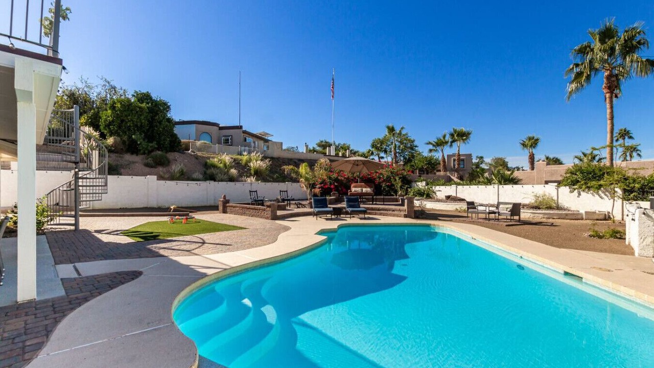 Photo of Outdoor in Paradise Valley Village