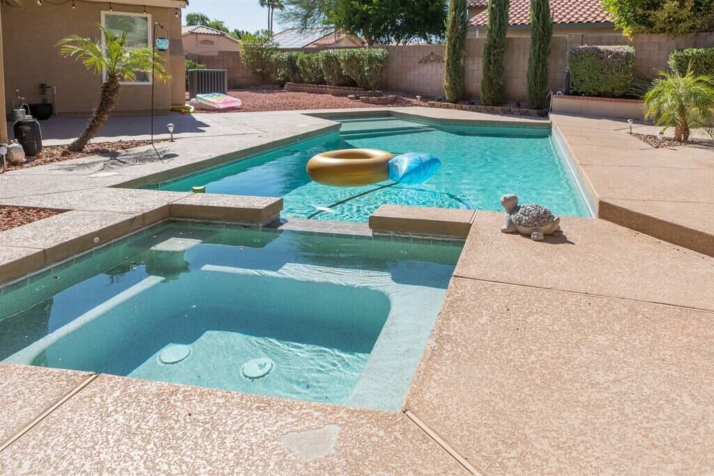 Photo of Outdoor in Avondale