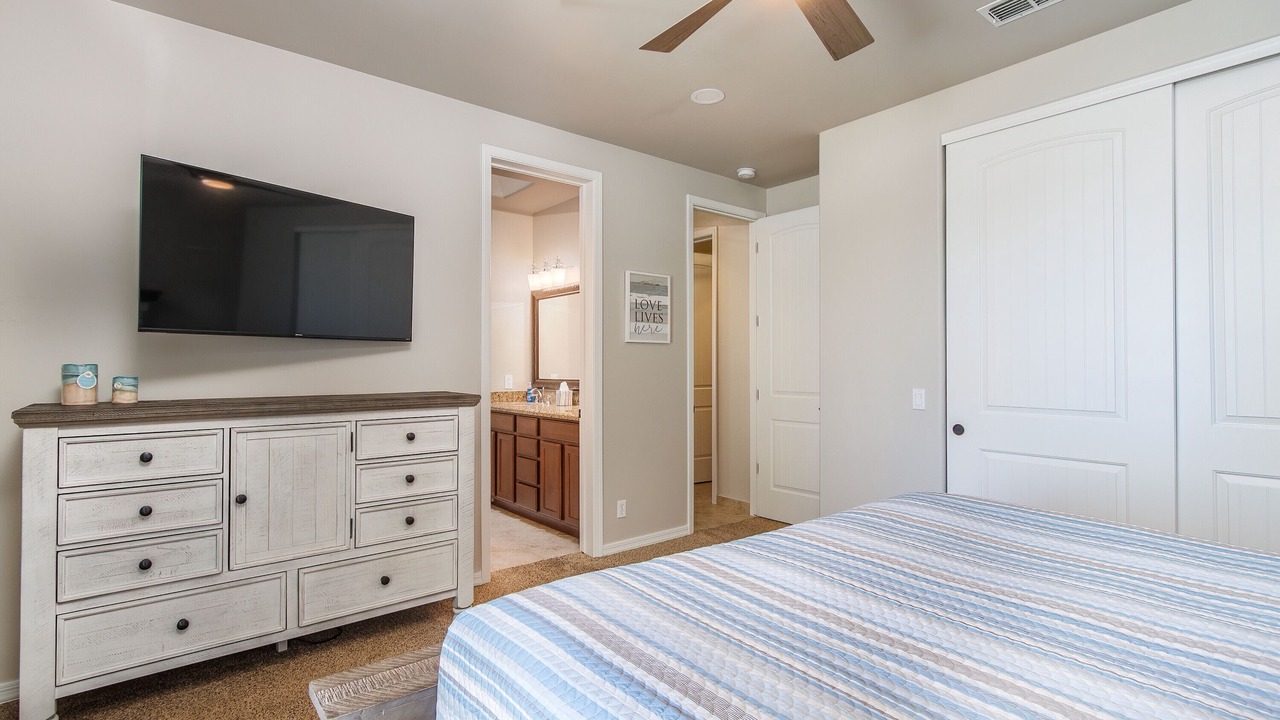 Photo of Bedroom in Lake Havasu City