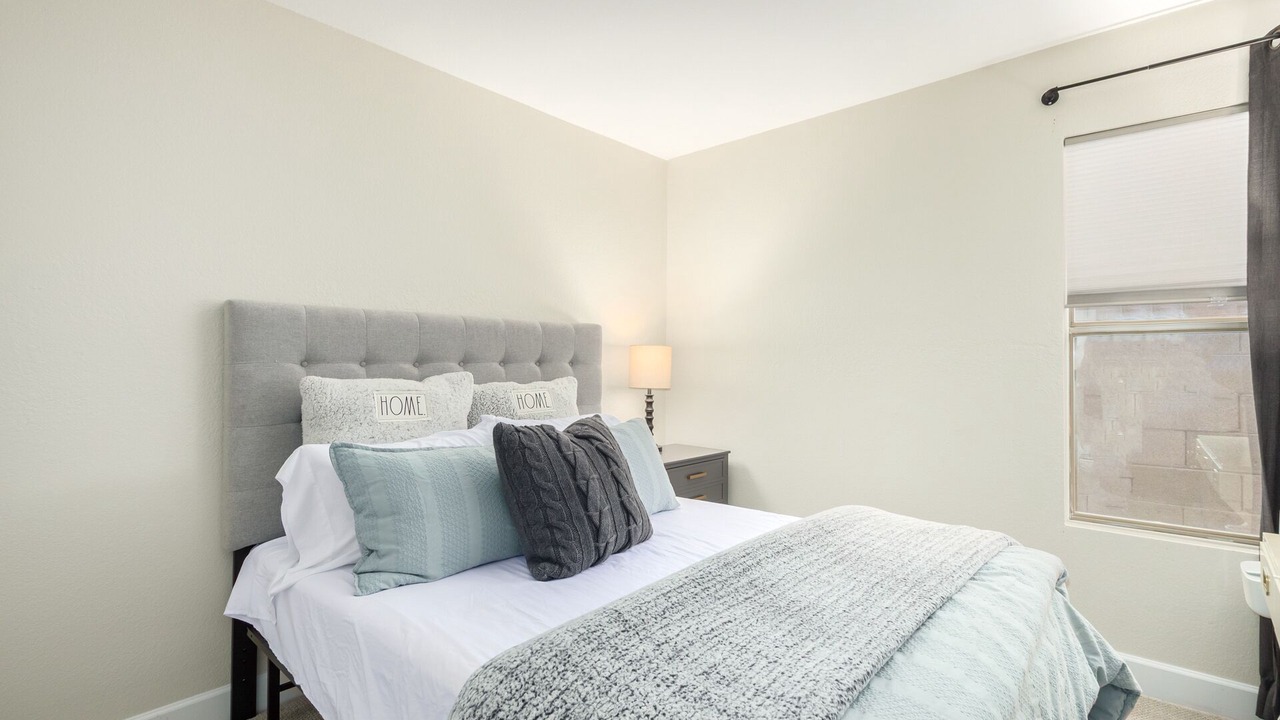 Photo of Bedroom in Desert Ridge