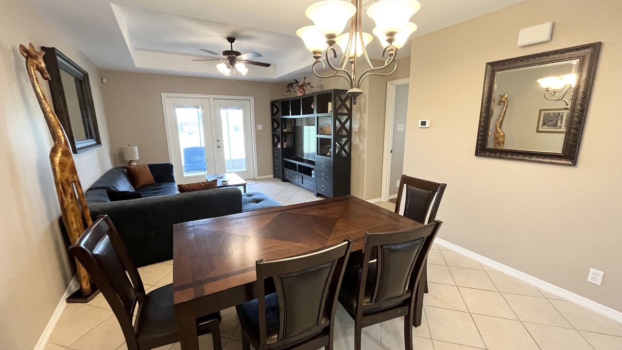 Photo of Livingroom in Laguna Vista