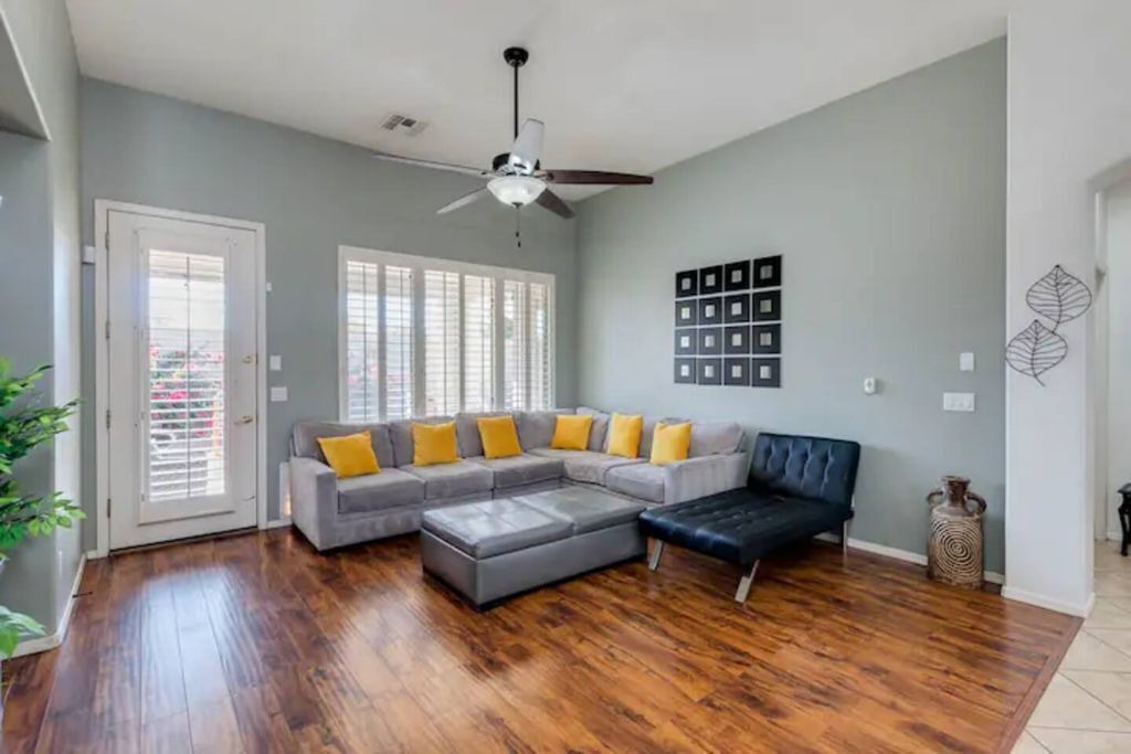 Photo of Livingroom in Rovey Farm Estates