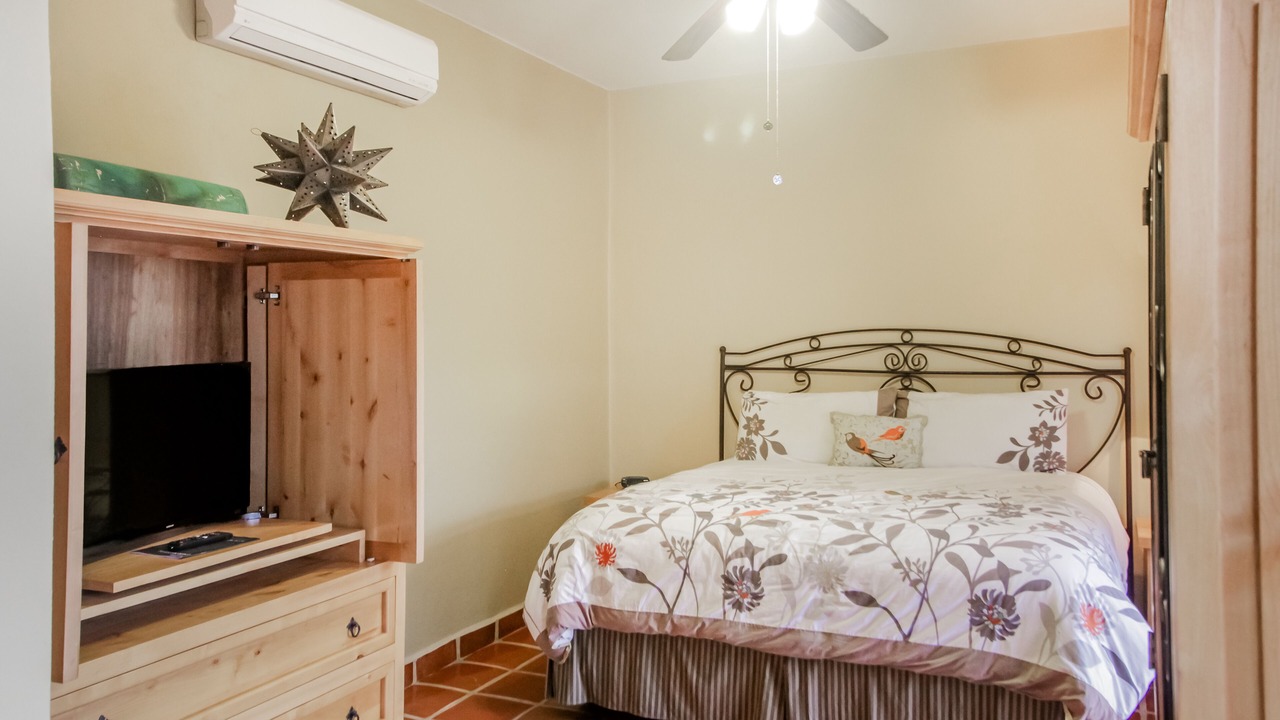Photo of Bedroom in Nopolo