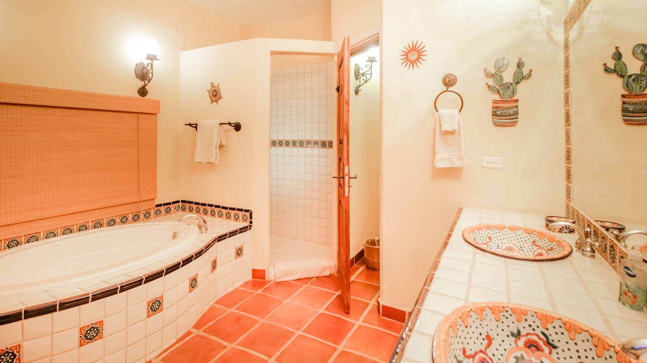 Photo of Bathroom in Nopolo