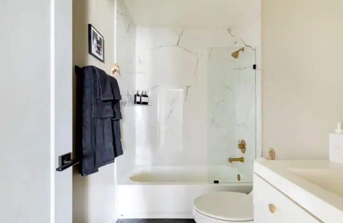 Photo of Bathroom in Coronado