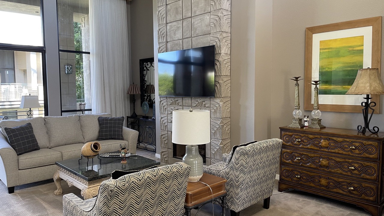 Photo of Livingroom in Camelback East