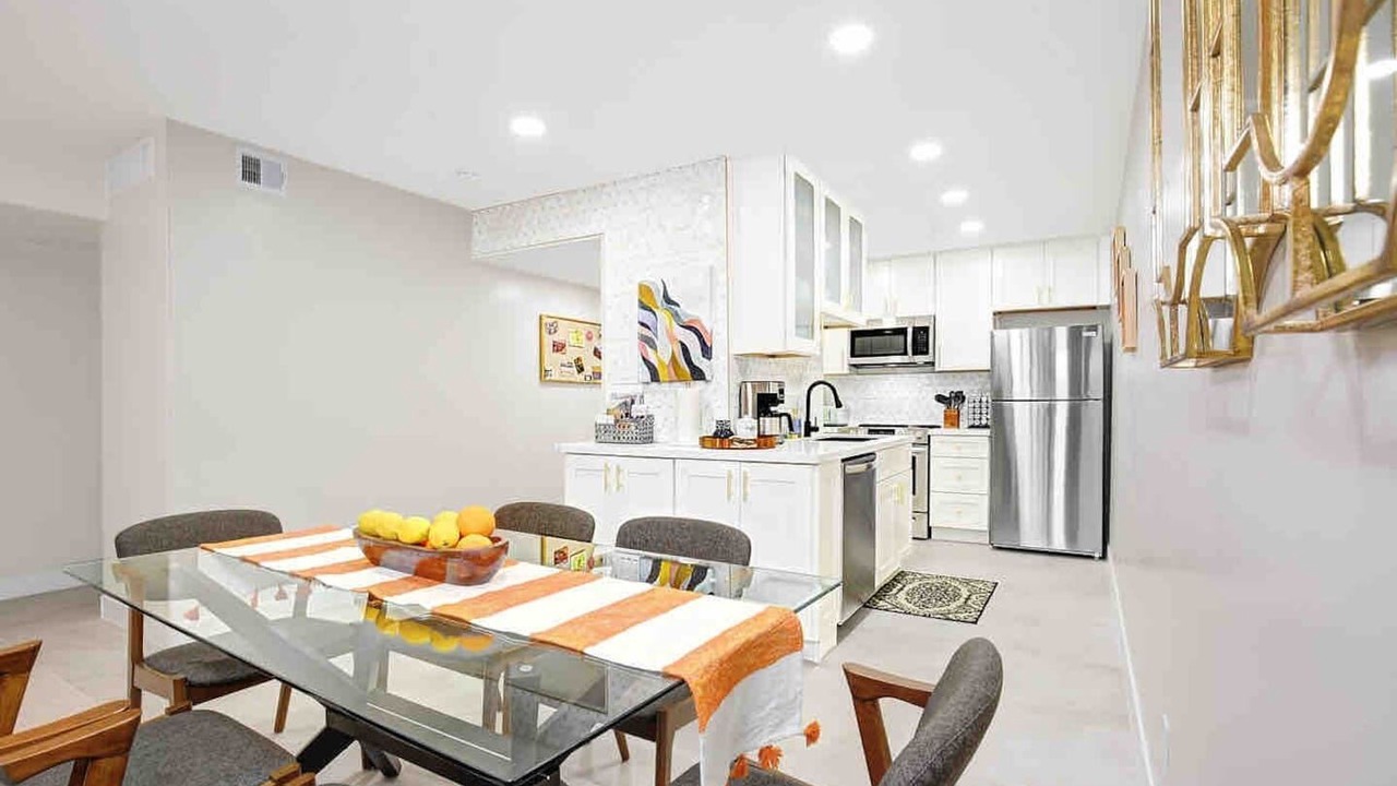 Photo of Kitchen in Entertainment District