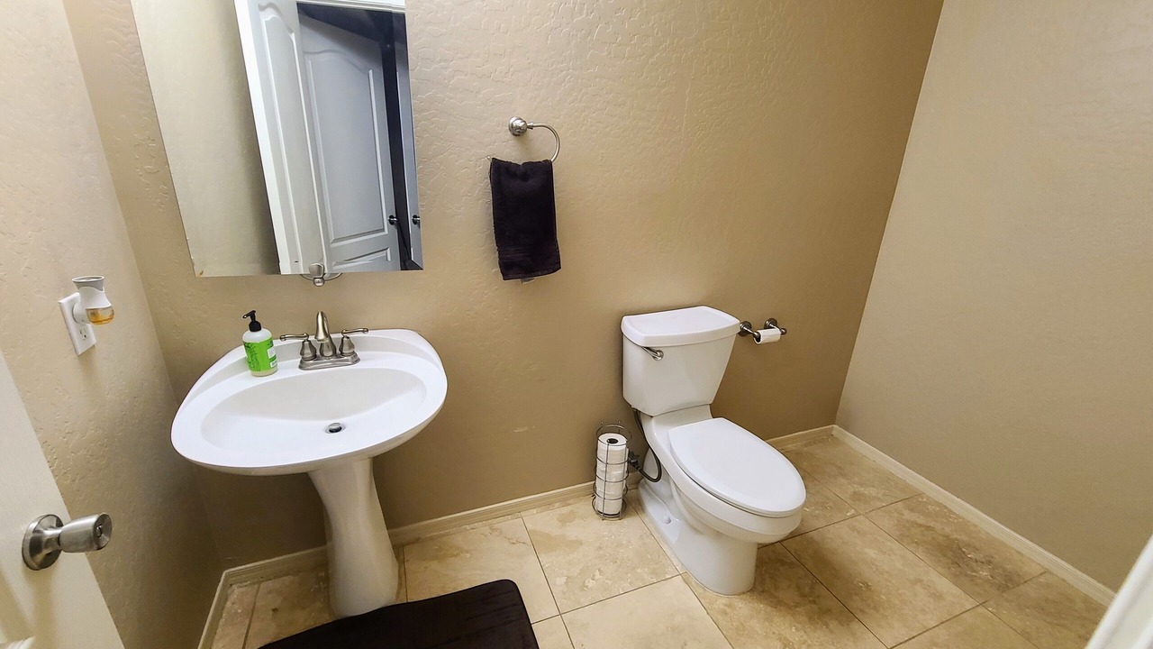 Photo of Bathroom in Scarlett Canyon