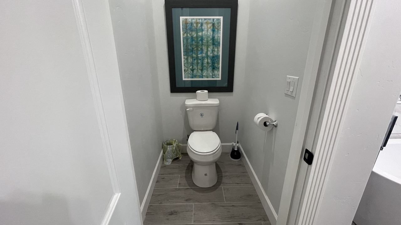 Photo of Bathroom in Parker Strip