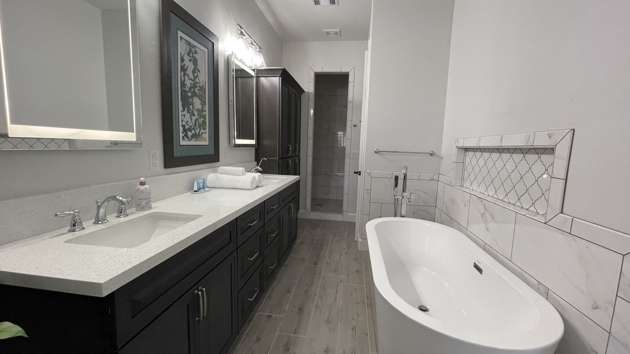 Photo of Bathroom in Parker Strip